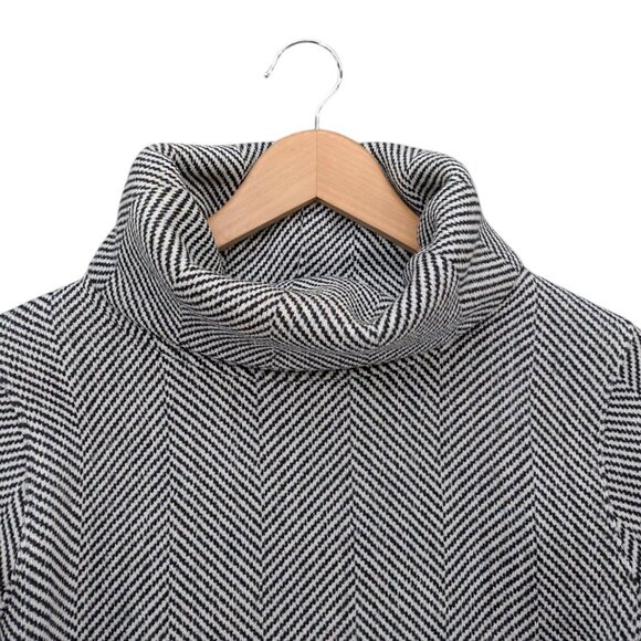 J.CREW Funnelneck Pullover Sweater Womens Black White Herringbone Size XS - Picture 8 of 8